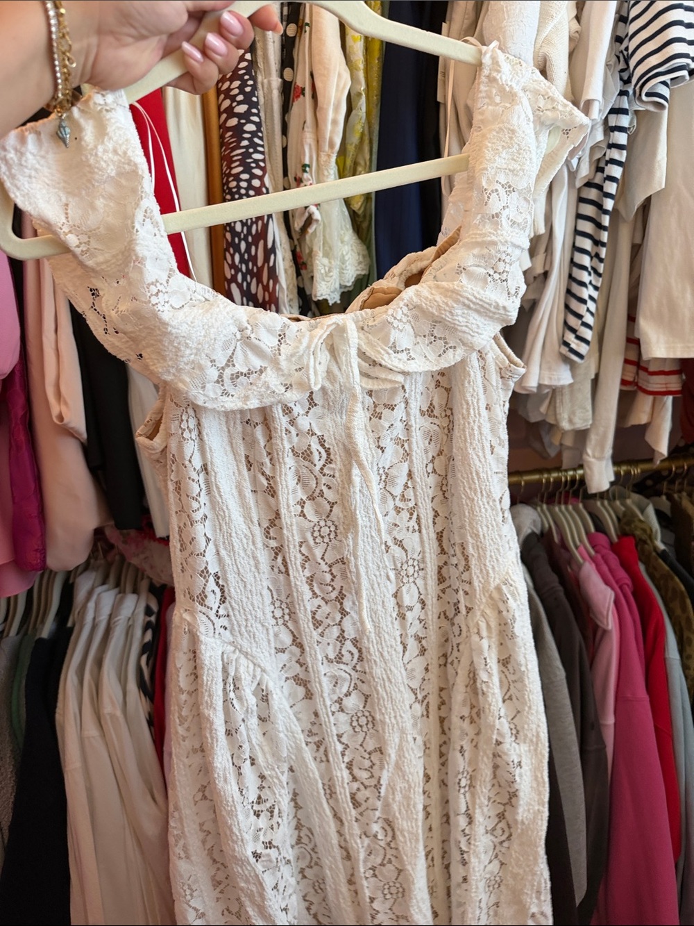 Cider LACE SCULPTURAL OFF-SHOULDER KNOTTED FLARED MAXI DRESS - Picture 8 of 8